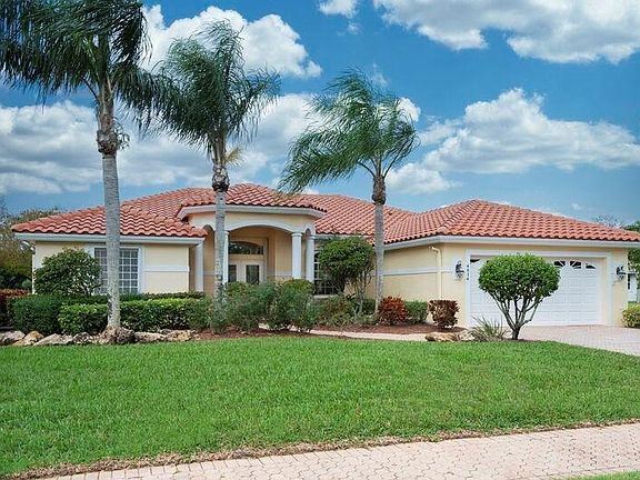 3rd image of 4874 SW Golfside Dr