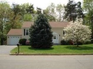 10502 Cambridge Ct, Great Falls, VA 22066