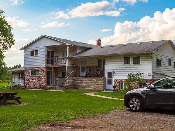 4th image of 10149 Corunna Rd #C