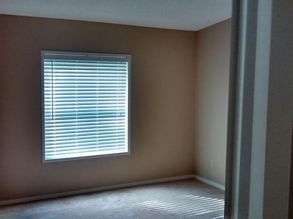 5th image of 195 Gifford Hill Dr