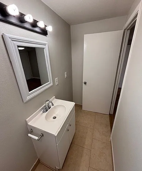 3096 Roosevelt St #B — Photo 12