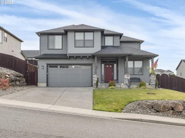 703 E Tanoak Ave, La Center, WA 98629