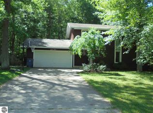 2131 N Lynn St, Sanford, MI 48657