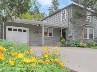938 Sunset Ln, East Lansing, MI 48823