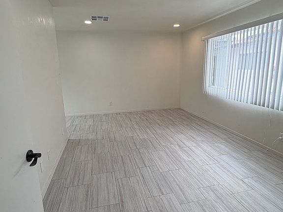 3rd image of 920 Princeton Ave APT 4