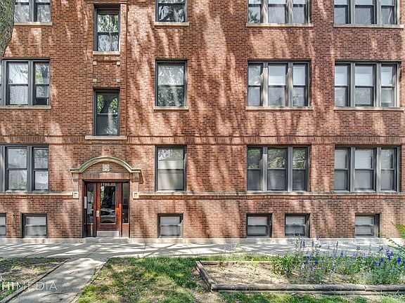 4th image of 1700 W Summerdale Ave #G