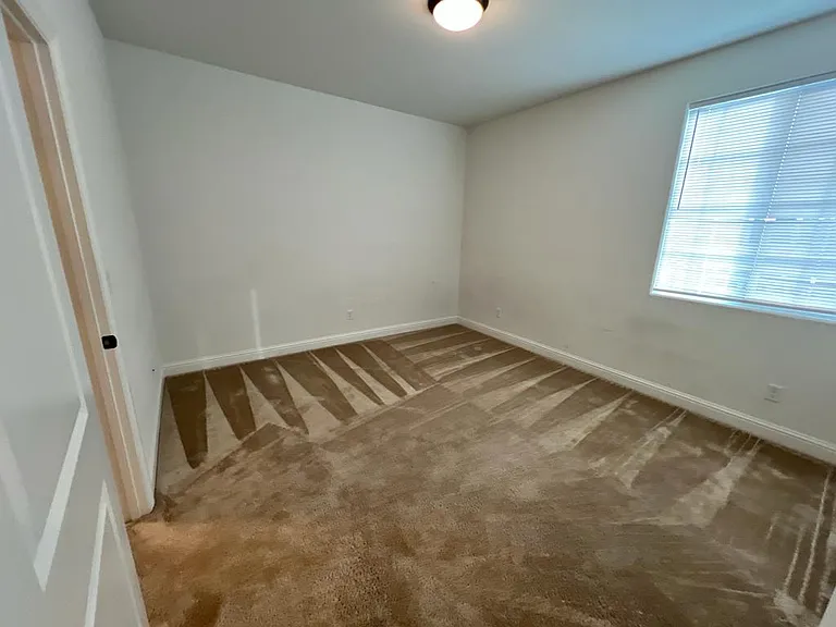 1335 Orchid Ct — Photo 18