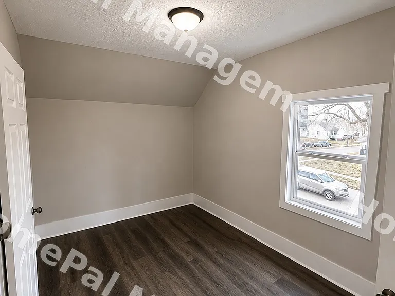 3539 Grand Ave — Photo 10