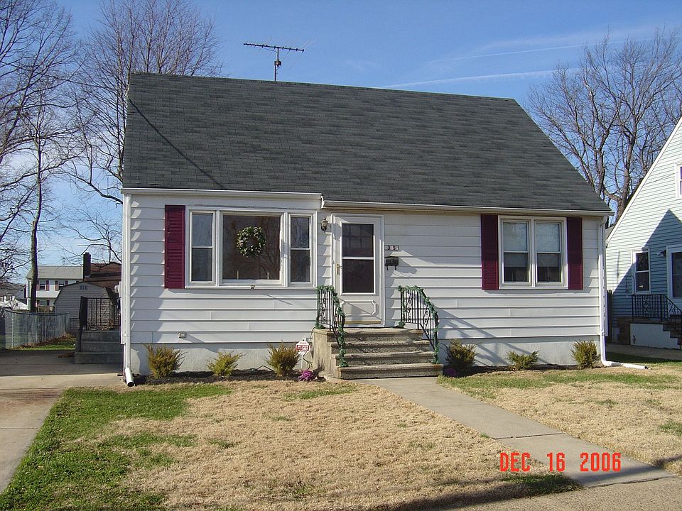 Newly Remodeled 3 Bed Cape in Desirable Neighborhood
