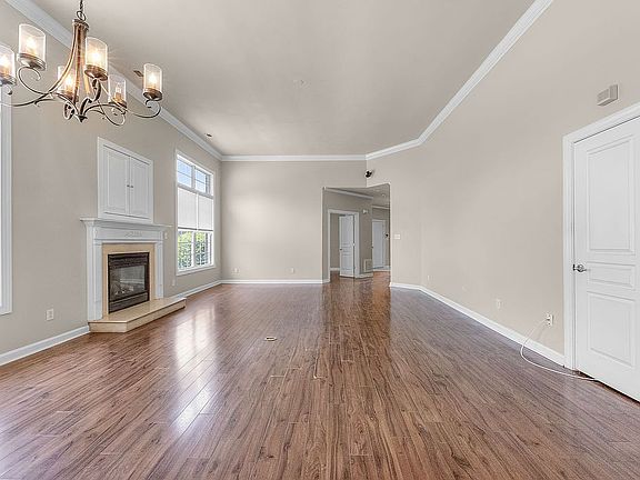 5th image of 5320 Shoal Creek Rd