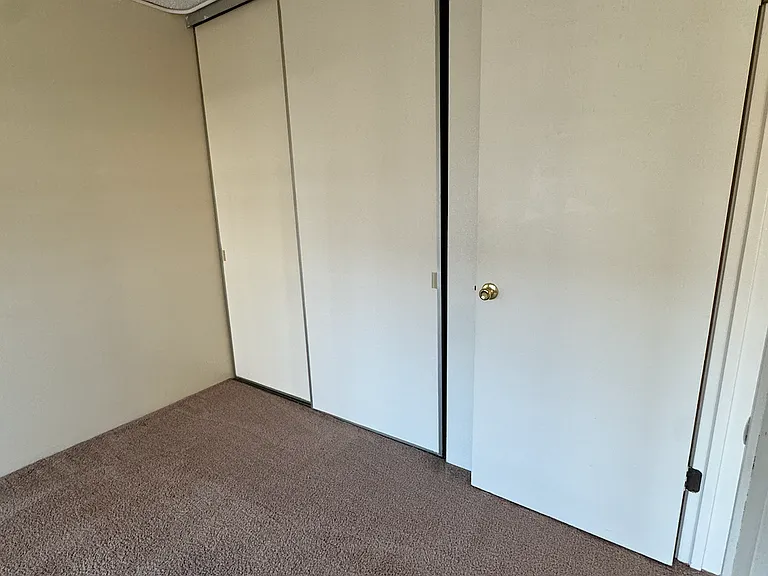 4130 11th Ave NE #3003 — Photo 6