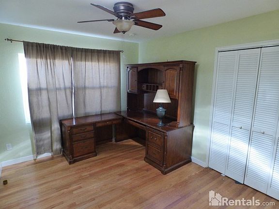 5th image of 2902 E Anderson St