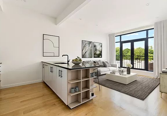 4th image of 226 Clifton Pl APT 3D