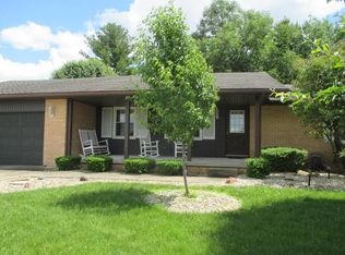 6160 Old State Rd, Mattoon, IL 61938