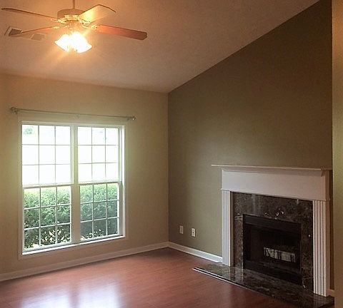 3rd image of 251 Cedar Creek Dr