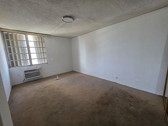5th image of Cond Park Lane Calle Santiago Iglesias #65