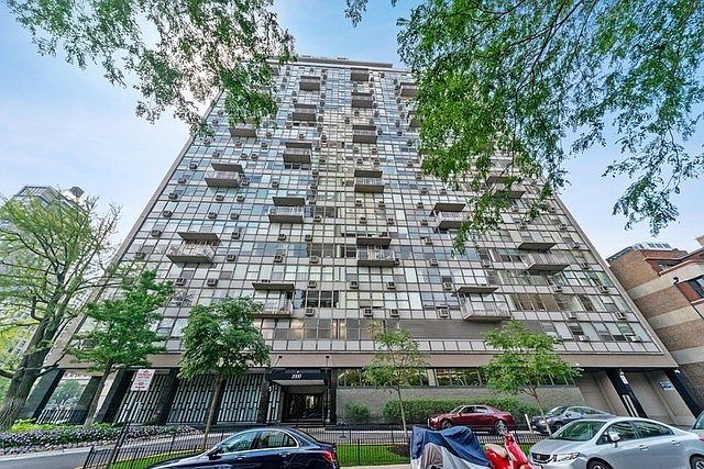 1st image of 1000 N Lake Shore Dr APT 1209