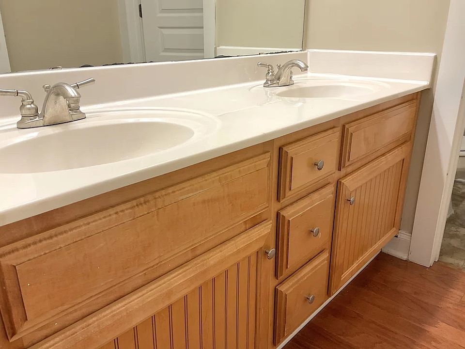 1st image of 15370 Boulder Walk Dr SE #6