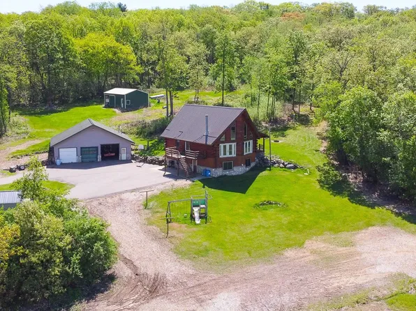 W4913 Hwy 33, Pardeeville, WI 53954