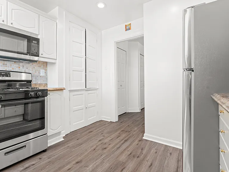 1043 Mount Oliver St — Photo 12