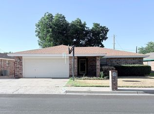 1401 W Caprock St, Hobbs, NM 88240