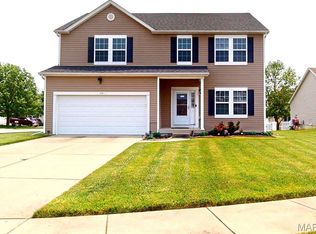 116 Chestnut Grove Dr, Belleville, IL 62221