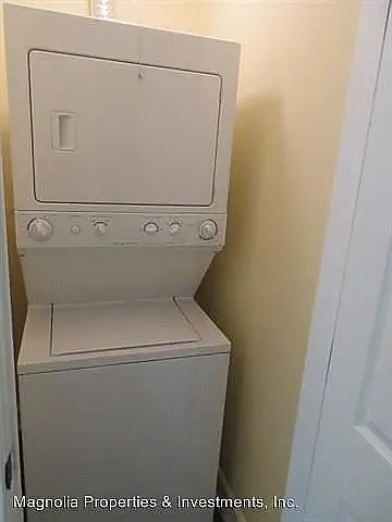 La Mediterranean Apartments — Photo 20