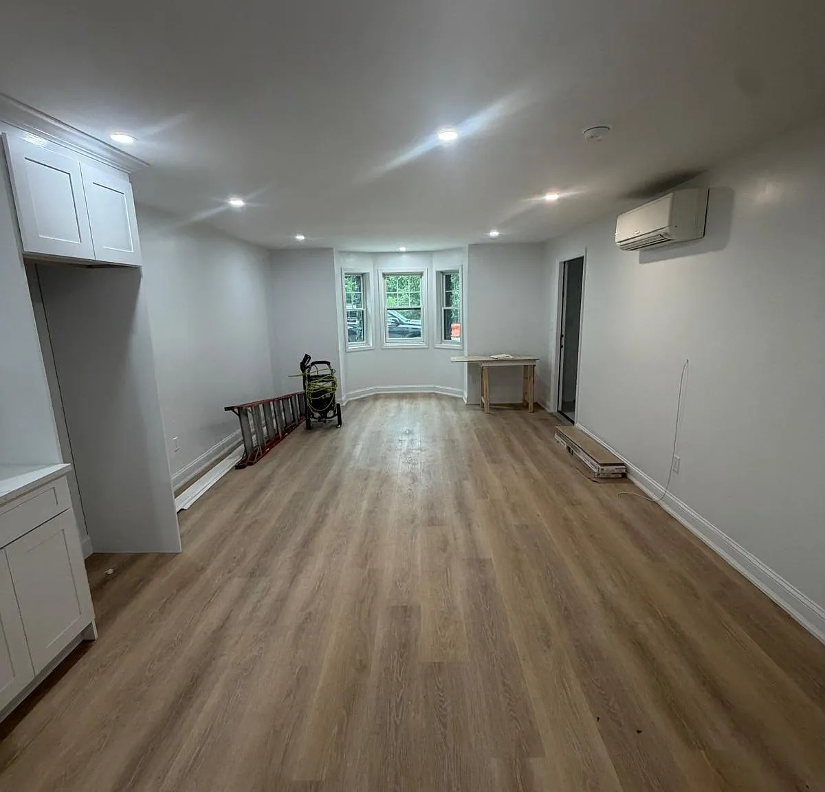 1 bed, 705 sqft, $2,500 — Photo 2