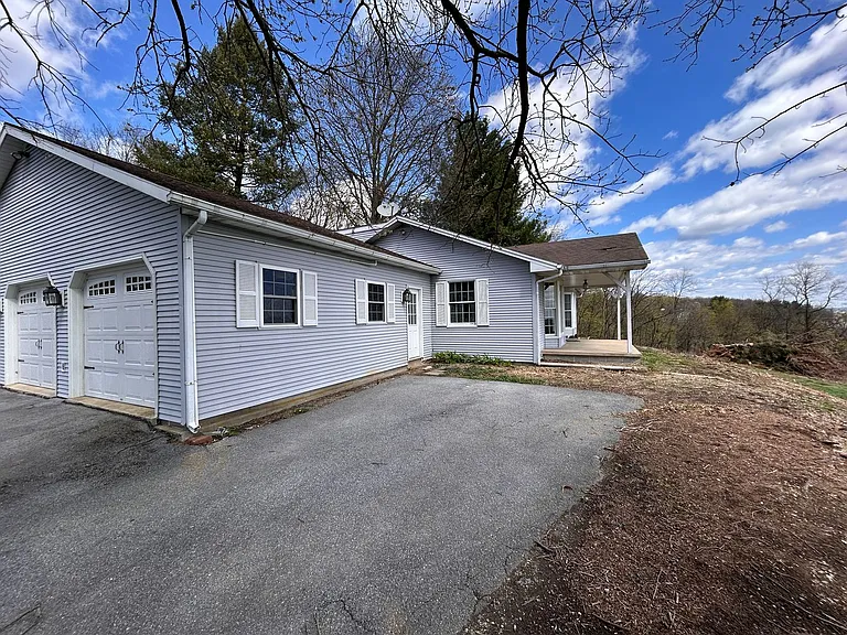 235 Reifsnyder Rd — Photo 1