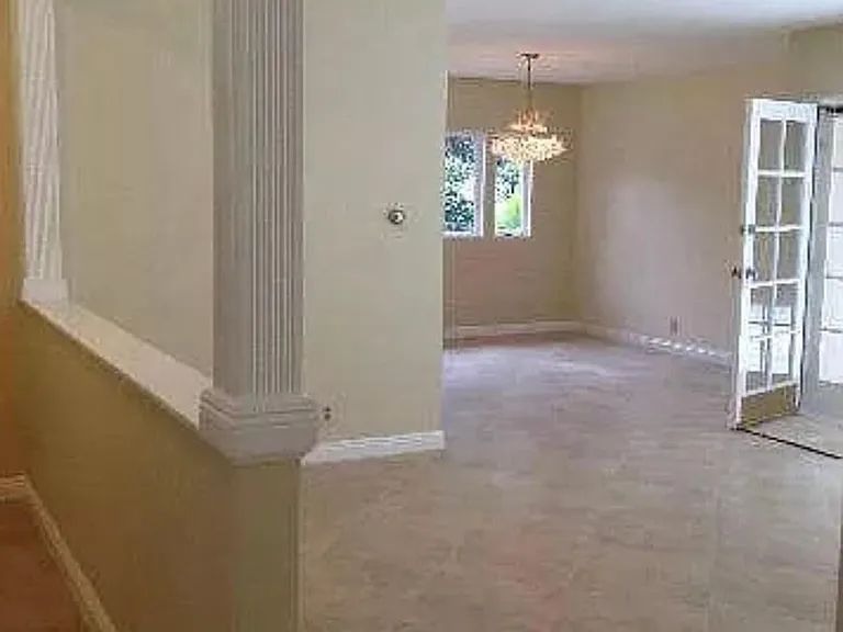 1423 Roscomare Rd — Photo 11