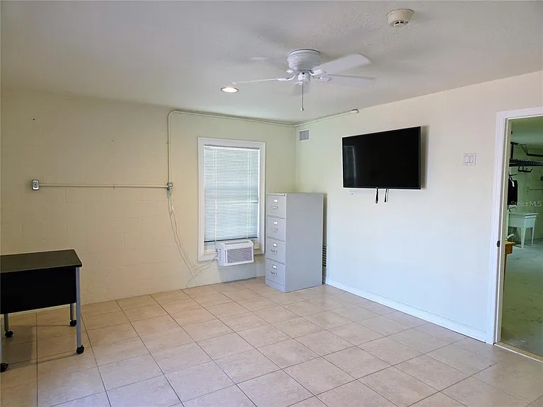 11820 Capri Cir S — Photo 42