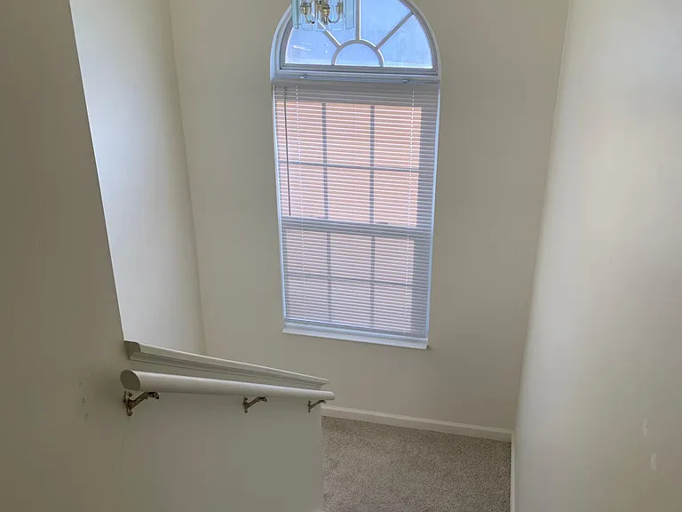 137 Mountain Dr — Photo 6