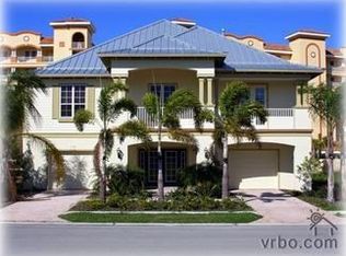 114 Wimbledon Ct, Redington Shores, FL 33708