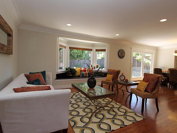 4th image of 21506 Monrovia St