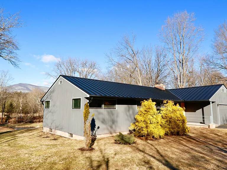 324 Fish Creek Rd — Photo 12
