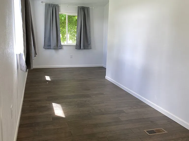 350 W Cottonwood Ave — Photo 7