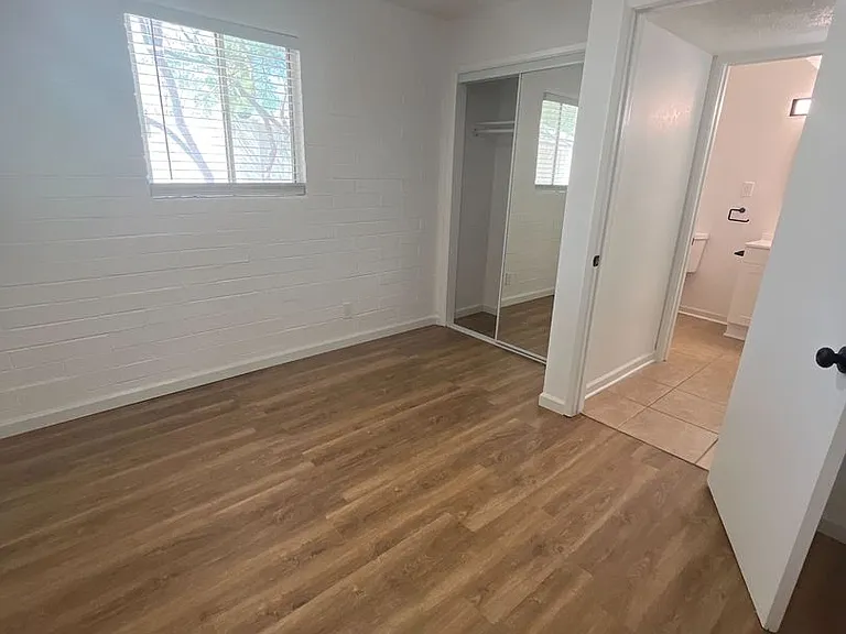 1433 S Kenneth Pl — Photo 12