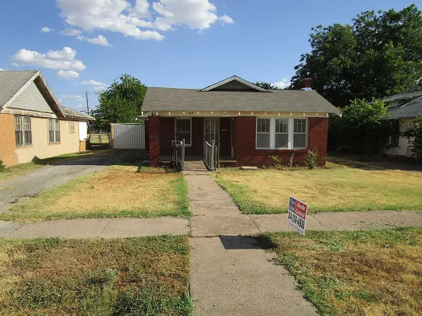 720 E Vanderbilt St, Stamford, TX 79553