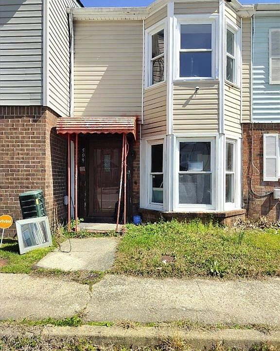 1st image of 509 Harbour North Dr