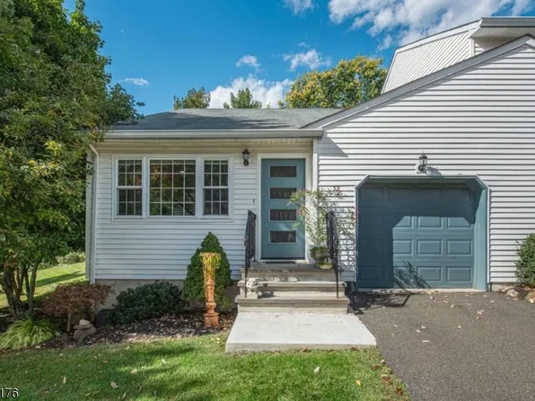 32 Bowfell Ct, Wayne Twp., NJ 07470