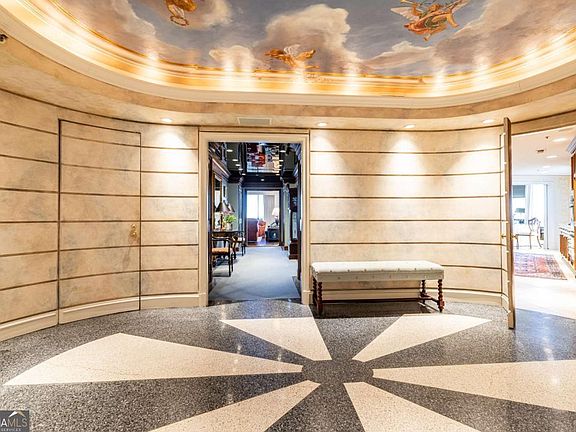 3rd image of 2660 Peachtree Rd NW APT 37G