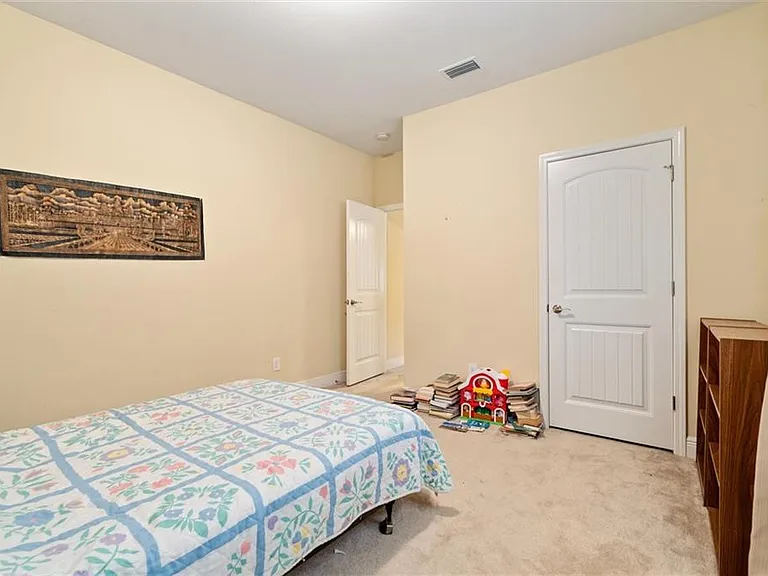 2520 Bluebeard Ln E — Photo 14