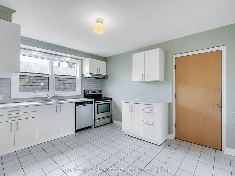 310 Byron Ave #3 — Photo 21