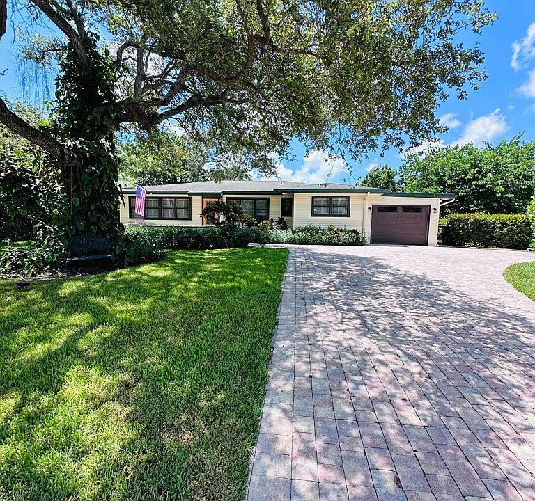 1st image of 1056 Milano Dr