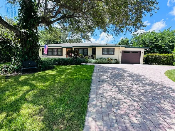1056 Milano Dr, Naples, FL 34103