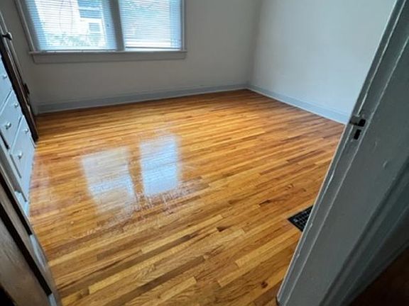 5th image of 2386 Adams Ave