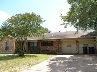 1302 Glade St, College Station, TX 77840