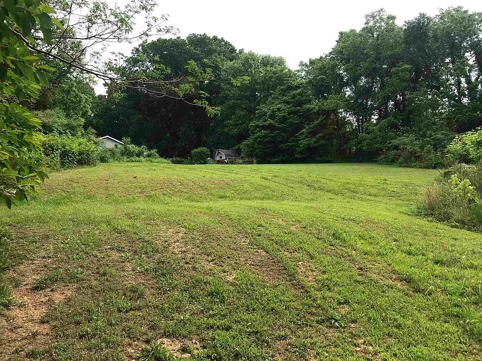 1st image of 70 Woodcliff Way