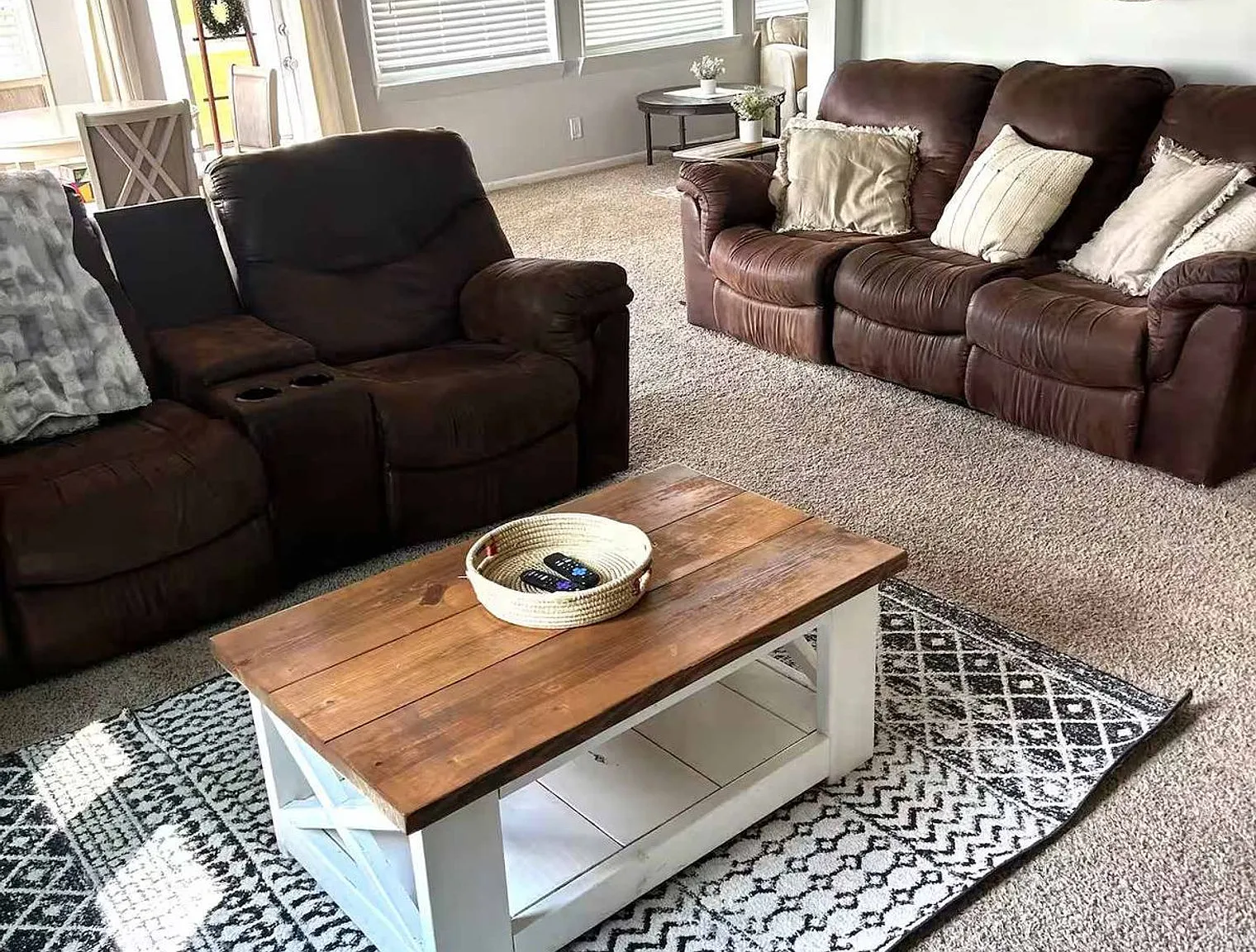 3 bed, 2.0 bath, $3,580 — Photo 4