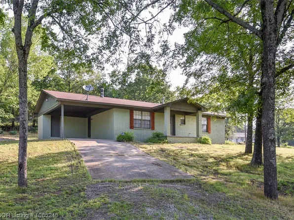 803 Will Morgan Rd, Muldrow, OK 74948